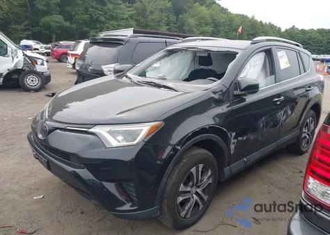 2018 Toyota Rav4 Le z USA, uszkodzony, nr VIN 2T3BFREVXJW711458